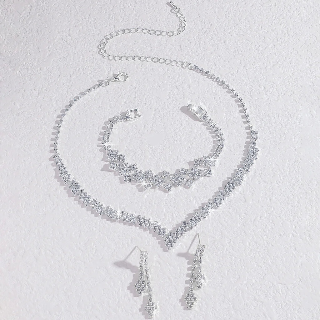 Women's Claw Chain Jewelry Set - Earrings, Necklace & Bracelet for Weddings